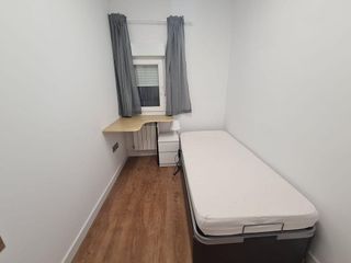 Piso en venta en Los Rosales en Madrid