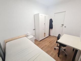 Piso en venta en Los Rosales en Madrid