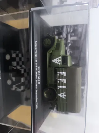 Colección de coches a escala precio 7€ cada uno