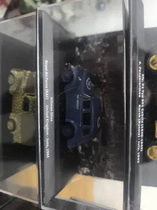 Colección de coches a escala precio 7€ cada uno