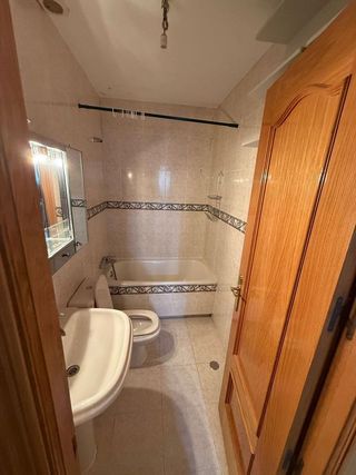 Piso en alquiler en Valdeacederas en Madrid