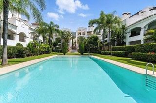 Piso en alquiler en Nagüeles Alto en Marbella