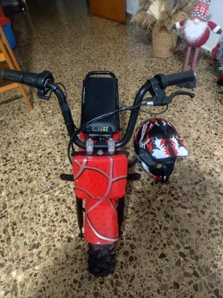 Moto Eléctrica Infantil 24V Roja