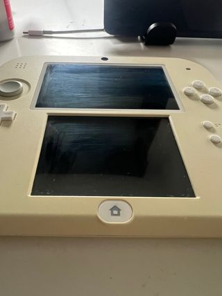 Nintendo 2DS Blanca y Roja