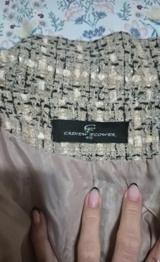 Abrigo corto tweed con cinturón