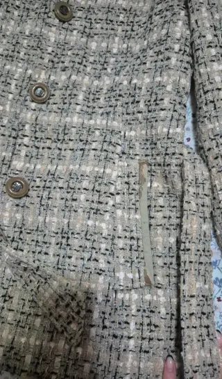 Abrigo corto tweed con cinturón