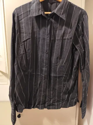 Camisa color negro H&M