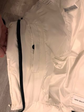 Chaqueta Calvin Klein acolchada blanca