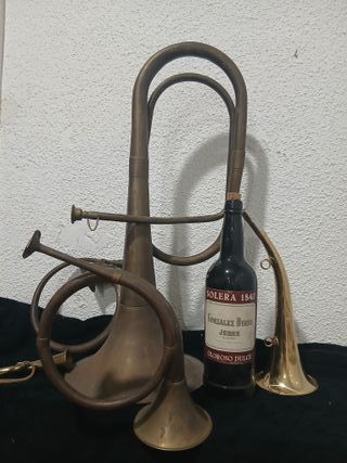 5 Trompetas, cornetas e instrumentos.  Latón