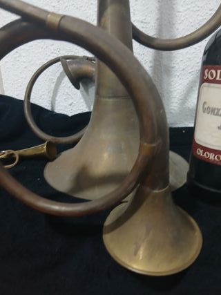 5 Trompetas, cornetas e instrumentos.  Latón