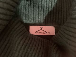 Jersey Tiramisú Verde Cuello Alto Talla L