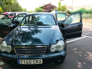 Mercedes-Benz Clase E 2004