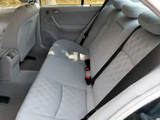 Mercedes-Benz Clase E 2004