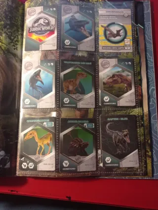 Álbum Cromocartas Jurassic World DIA