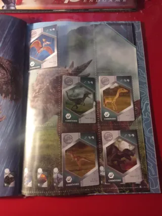 Álbum Cromocartas Jurassic World DIA