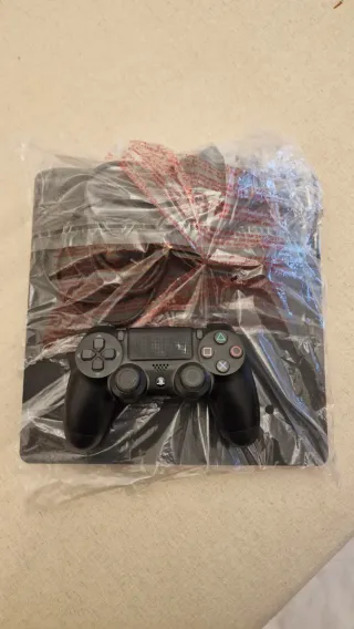 PS4 Slim 1TB + 6 Juegos "MUY POCO USO"