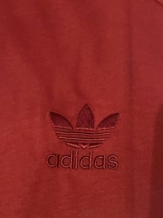 Camiseta Adidas talla xl. Solo envios