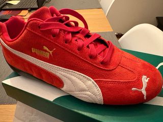 Zapatillas Puma Rojas y Blancas
