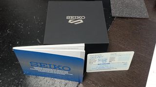 Reloj Seiko Dorado y Gris