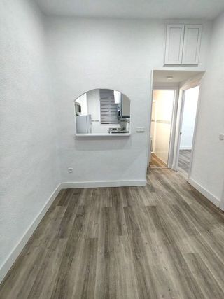 Piso en venta en Pacífico en Madrid