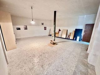Local comercial en venta en Valdepeñas