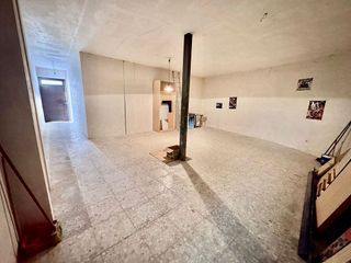 Local comercial en venta en Valdepeñas