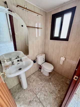 Local comercial en venta en Valdepeñas