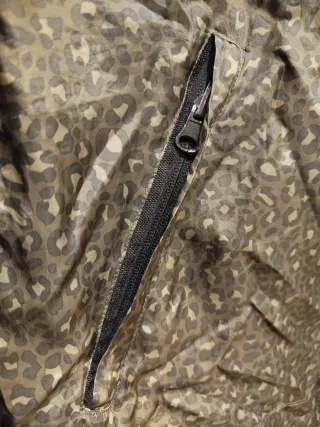 Chubasquero estampado