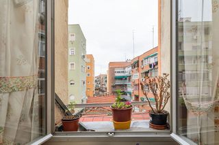 Piso en venta en Adelfas en Madrid