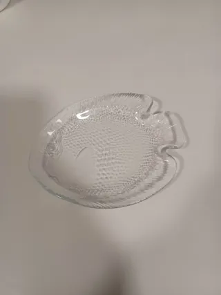 Plato decorativo cristal forma pez de 16 por 13