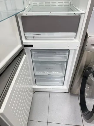 Pack Nevera Siemens 1.85m y Lavadora 8kg Balay