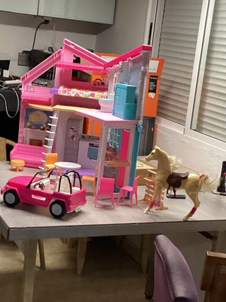 Casa Barbie con mobili