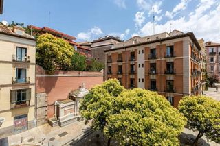 Piso en alquiler en Palacio en Madrid