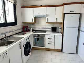 Piso en alquiler en Los Naranjos - Las Brisas en Marbella