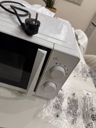 Microondas Taurus 44x36,9