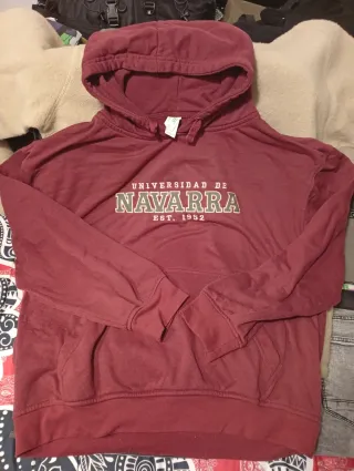Sudadera Universidad de Navarra Roja