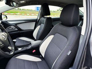 Toyota Avensis 1.8 140 ADVANCE con CÁMARA TRASERA, NAVEGADOR, BLUETOOTH...