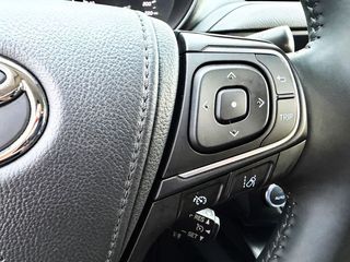 Toyota Avensis 1.8 140 ADVANCE con CÁMARA TRASERA, NAVEGADOR, BLUETOOTH...