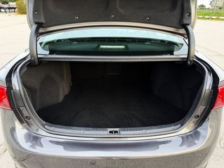 Toyota Avensis 1.8 140 ADVANCE con CÁMARA TRASERA, NAVEGADOR, BLUETOOTH...