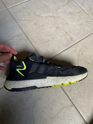 Zapatillas Adidas Negras y Verdes