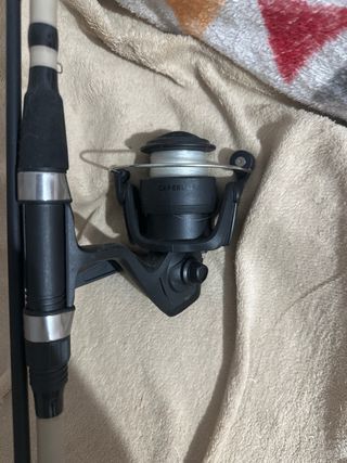 Caña de pescar Caperlan con carrete