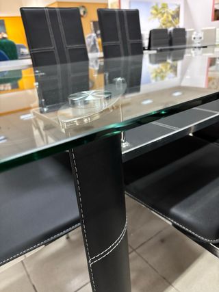 Mesa cristal y 6 sillas negra o blanca