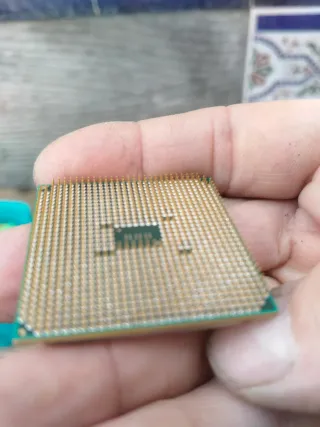 Placa Gigabyte GA-F2A68HM-S1 + CPU Athlon 760k