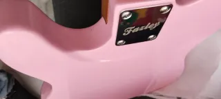 Guitarra eléctrica Fazley rosa