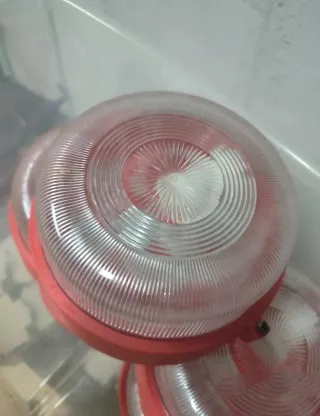 N. 7 applique tondi rossi trasparenti