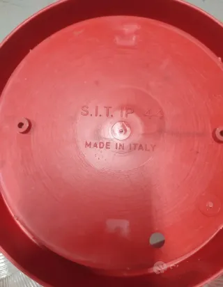 N. 7 applique tondi rossi trasparenti