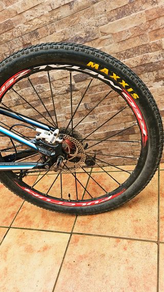 Bicicleta MTB Ghost Doble Suspensión