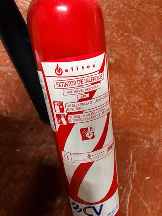 Extintores Nieve Carbónica y Polvo ABC