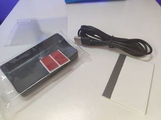 PANTALLA HUD COCHE. REFLEJA VELOCIDAD EN CRISTAL.