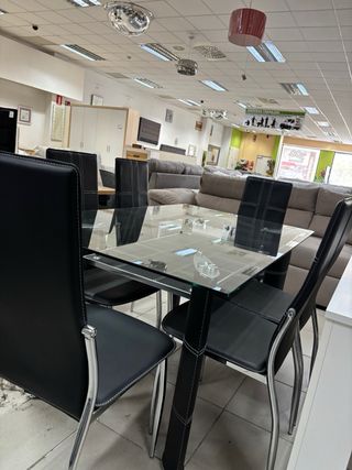 Mesa cristal y 6 sillas negra o blanca